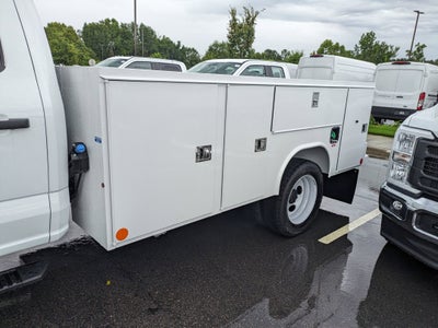 2025 Ford Super Duty F-550 DRW XL