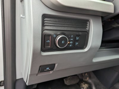 2025 Ford Super Duty F-550 DRW XL