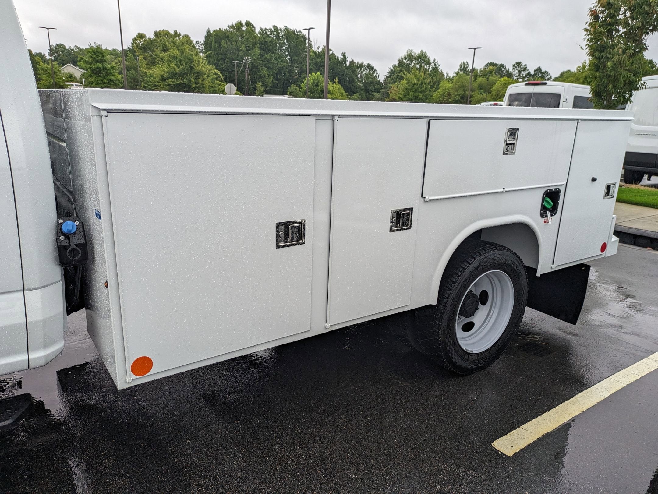 2025 Ford Super Duty F-550 DRW XL