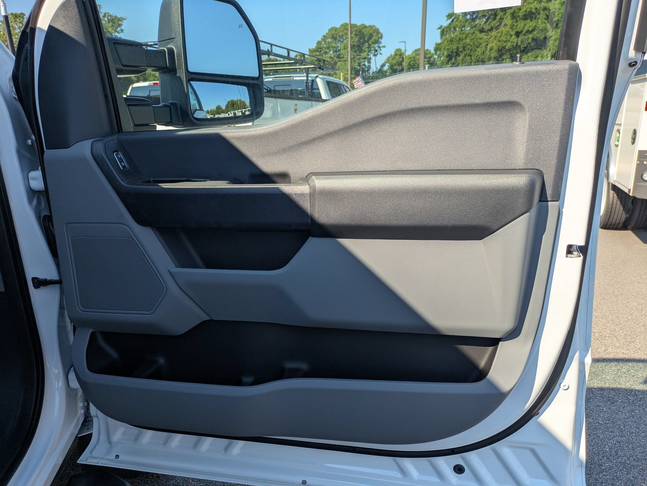 2026 Ford Super Duty F-550 DRW XL