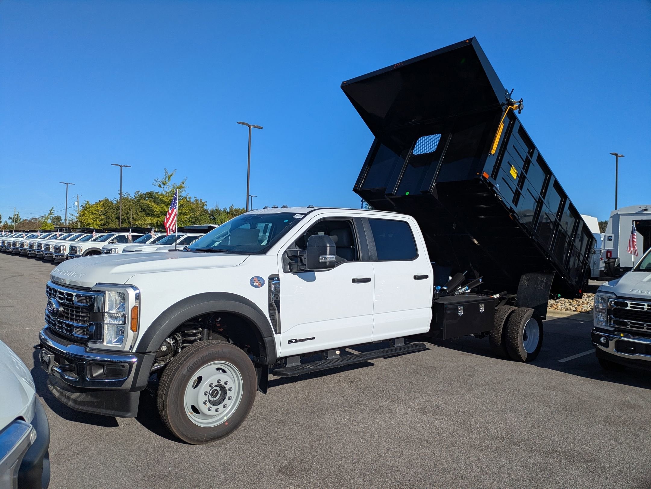 2025 Ford Super Duty F-550 DRW XL