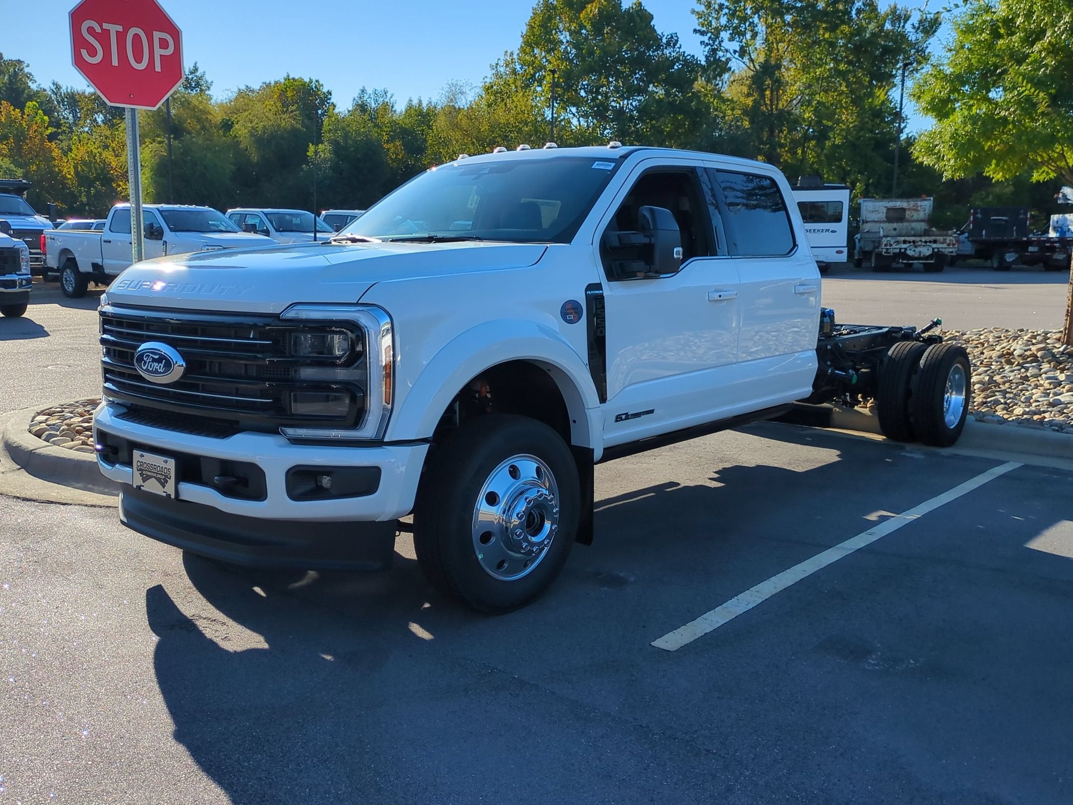 2027 Ford Super Duty F-550 DRW Platinum