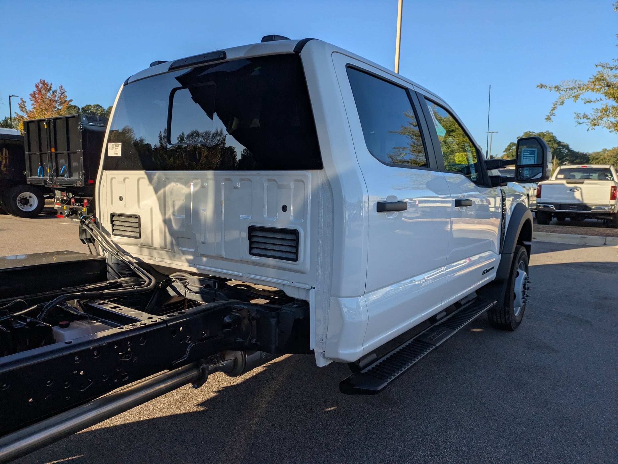 2027 Ford Super Duty F-550 DRW XL