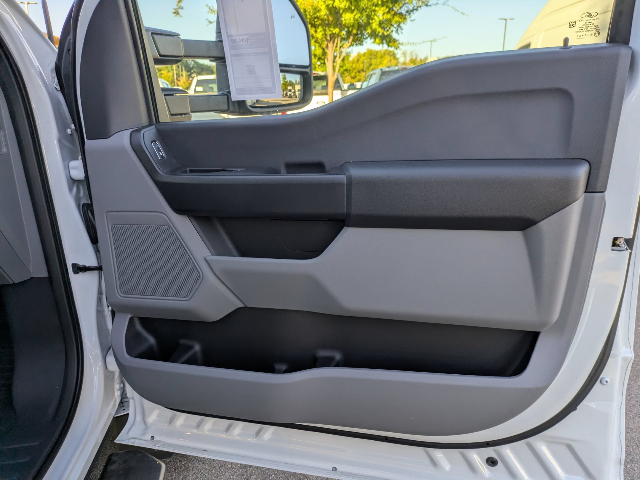 2027 Ford Super Duty F-550 DRW XL