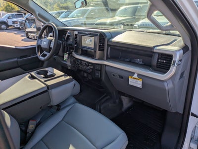 2027 Ford Super Duty F-550 DRW XL