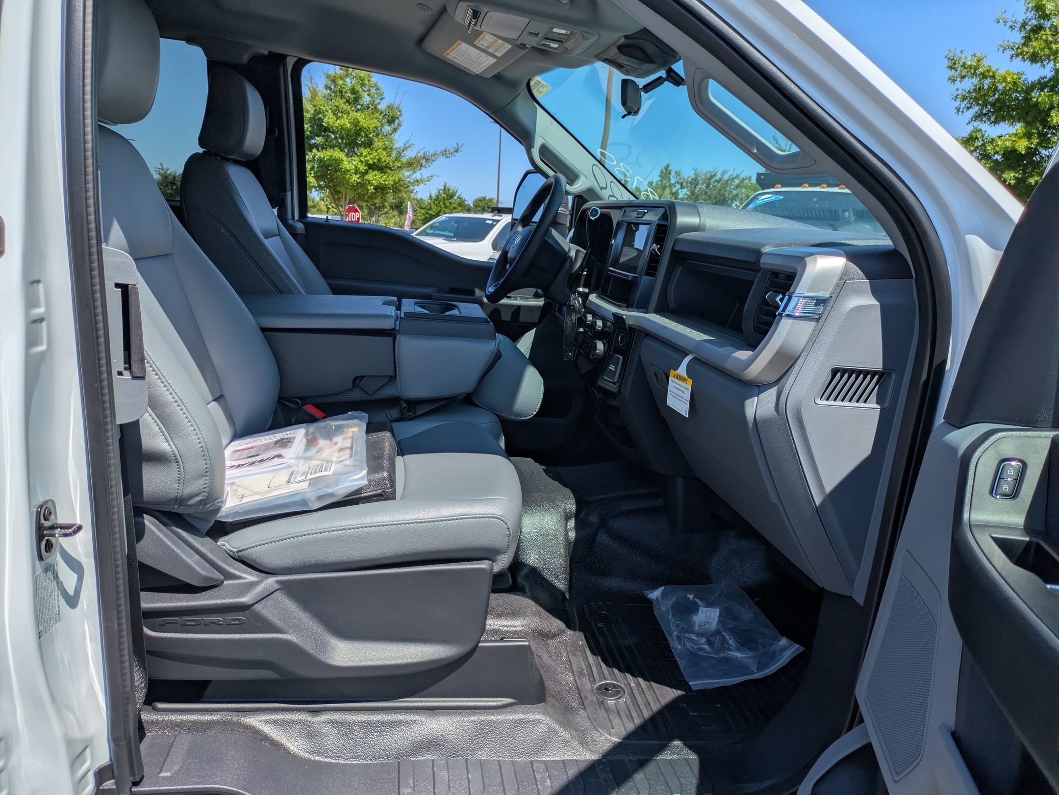 2026 Ford Super Duty F-550 DRW XL