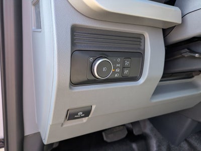 2026 Ford Super Duty F-550 DRW XL