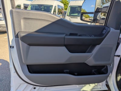 2026 Ford Super Duty F-550 DRW XL