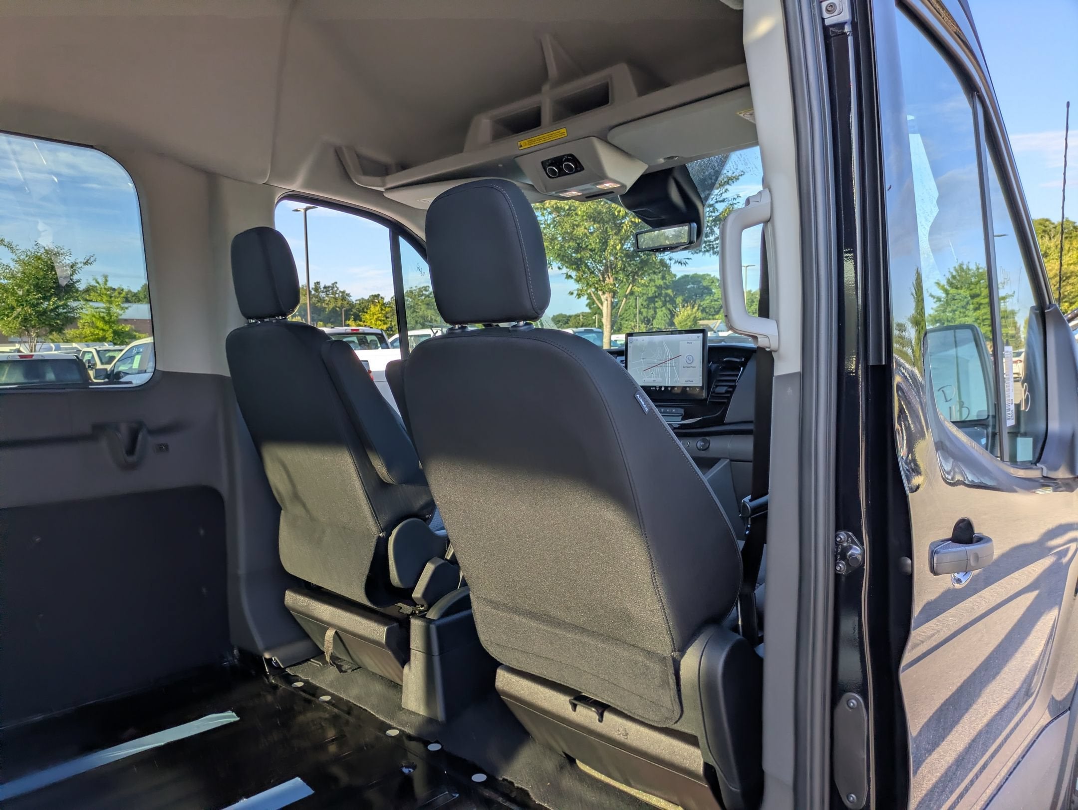 2027 Ford Transit Passenger Wagon XLT