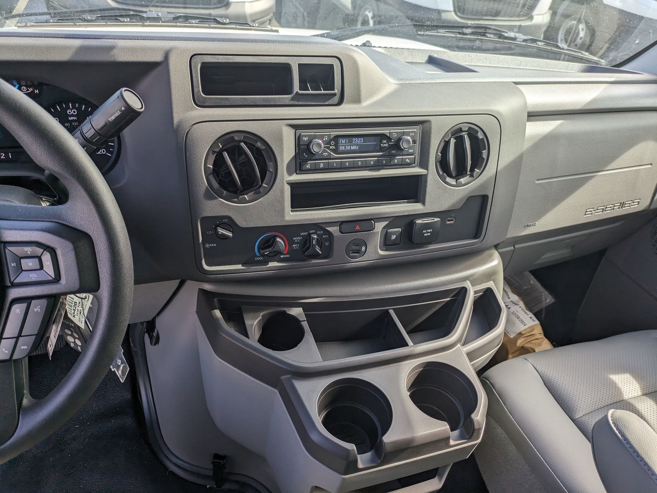 2026 Ford E-Series Cutaway Base