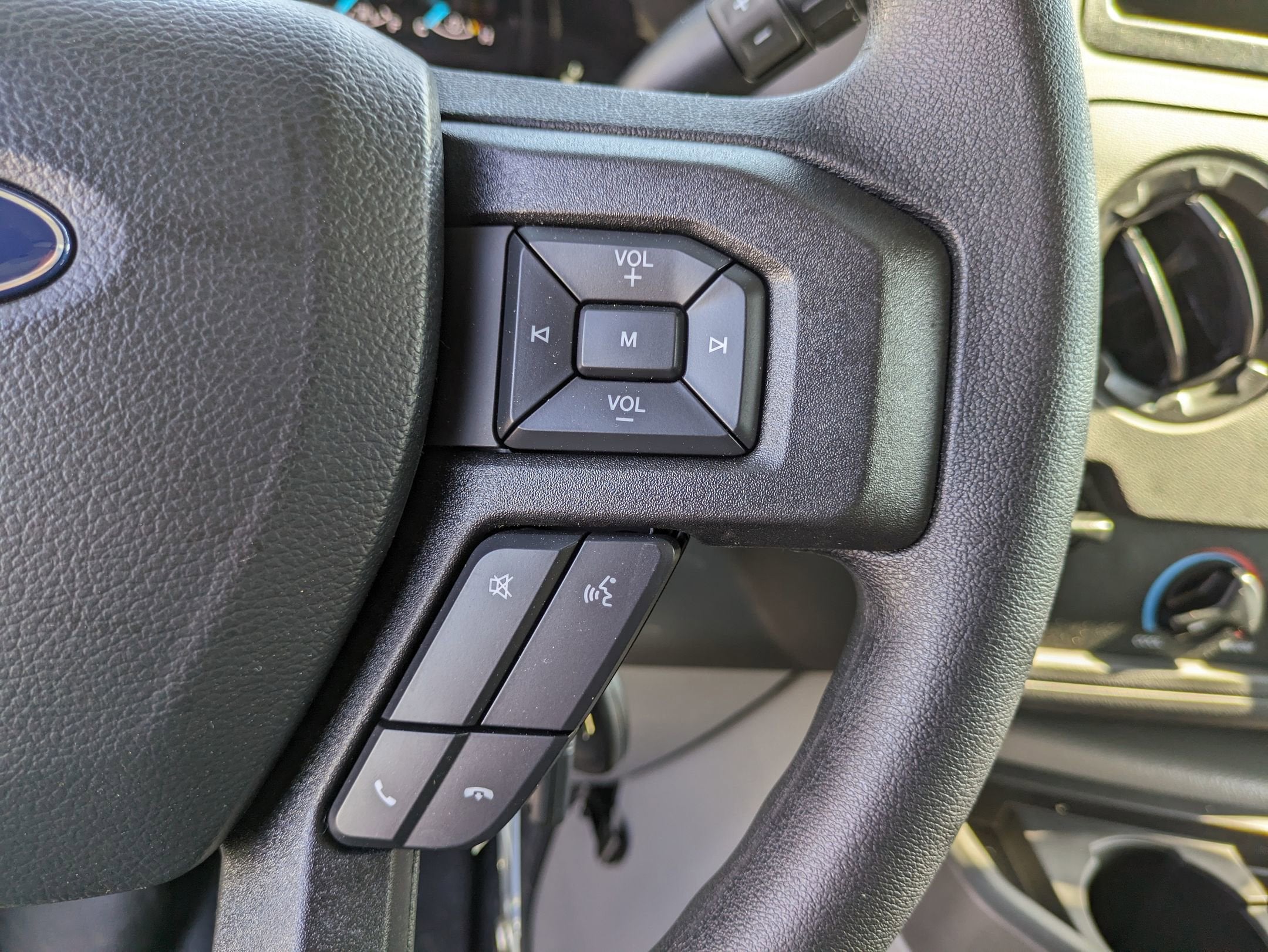 2026 Ford E-Series Cutaway E-350 SRW 138" WB