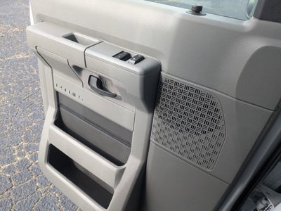 2025 Ford E-Series Cutaway E-350 SRW 138" WB