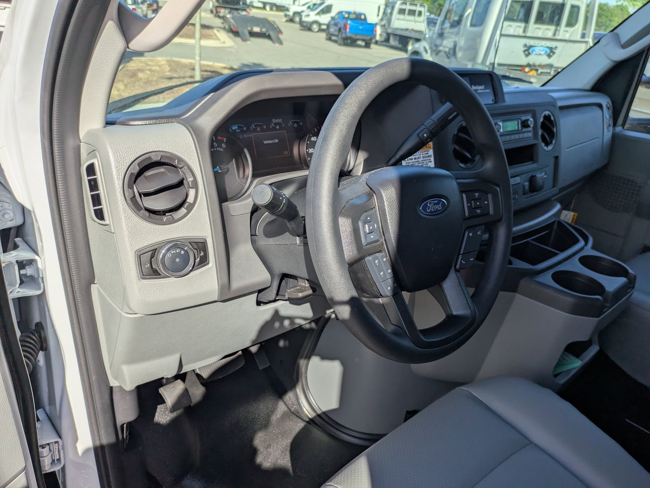 2027 Ford E-Series Cutaway Base