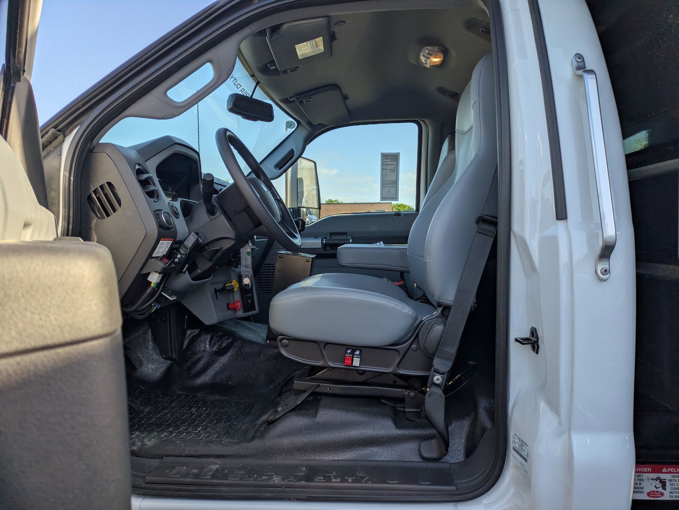 2027 Ford F-750SD Base