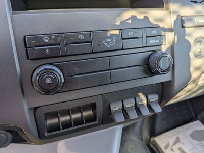 2027 Ford F-750SD Base