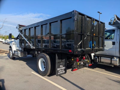 2027 Ford F-750SD Base