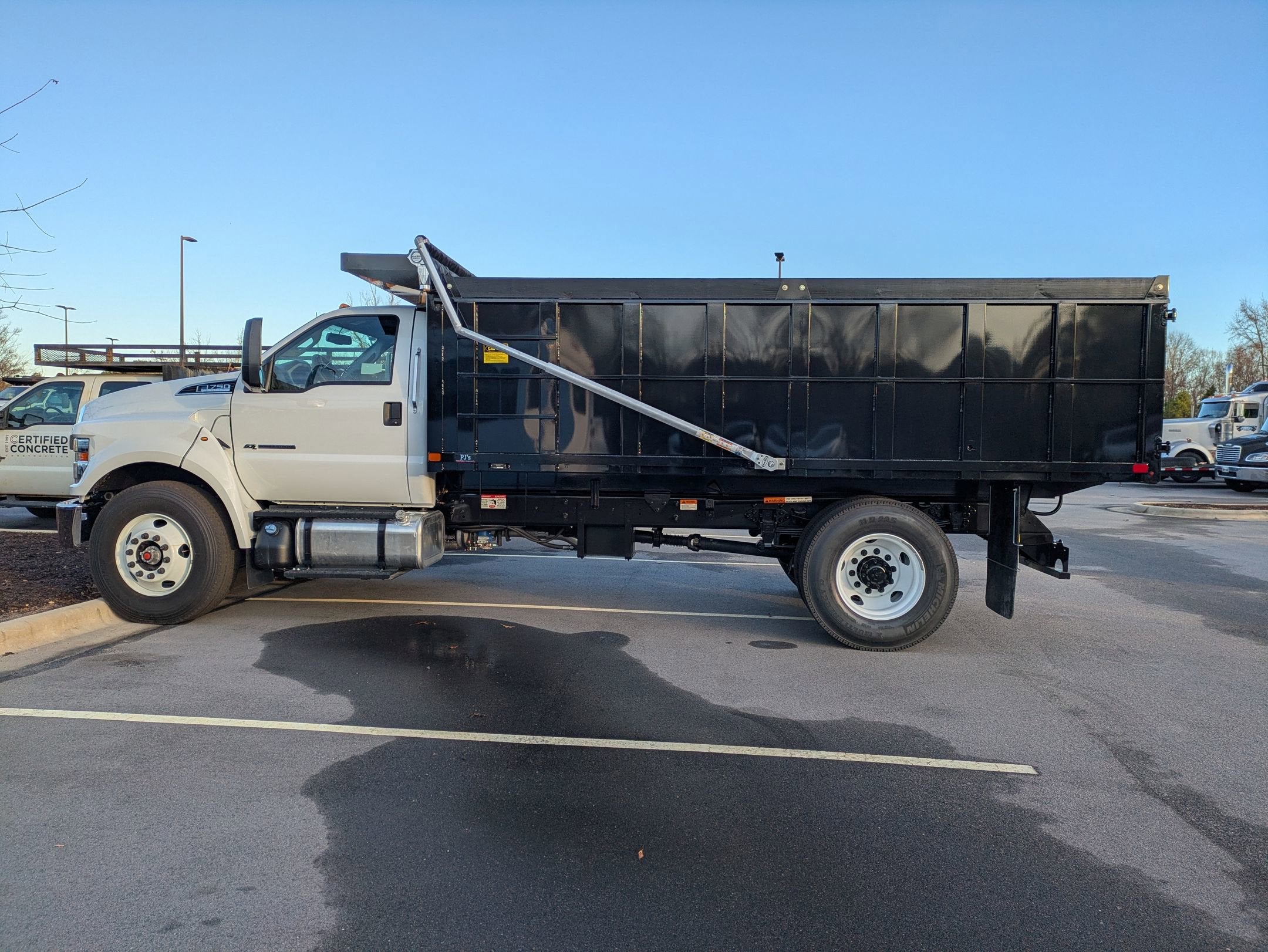 2026 Ford F-750SD Base