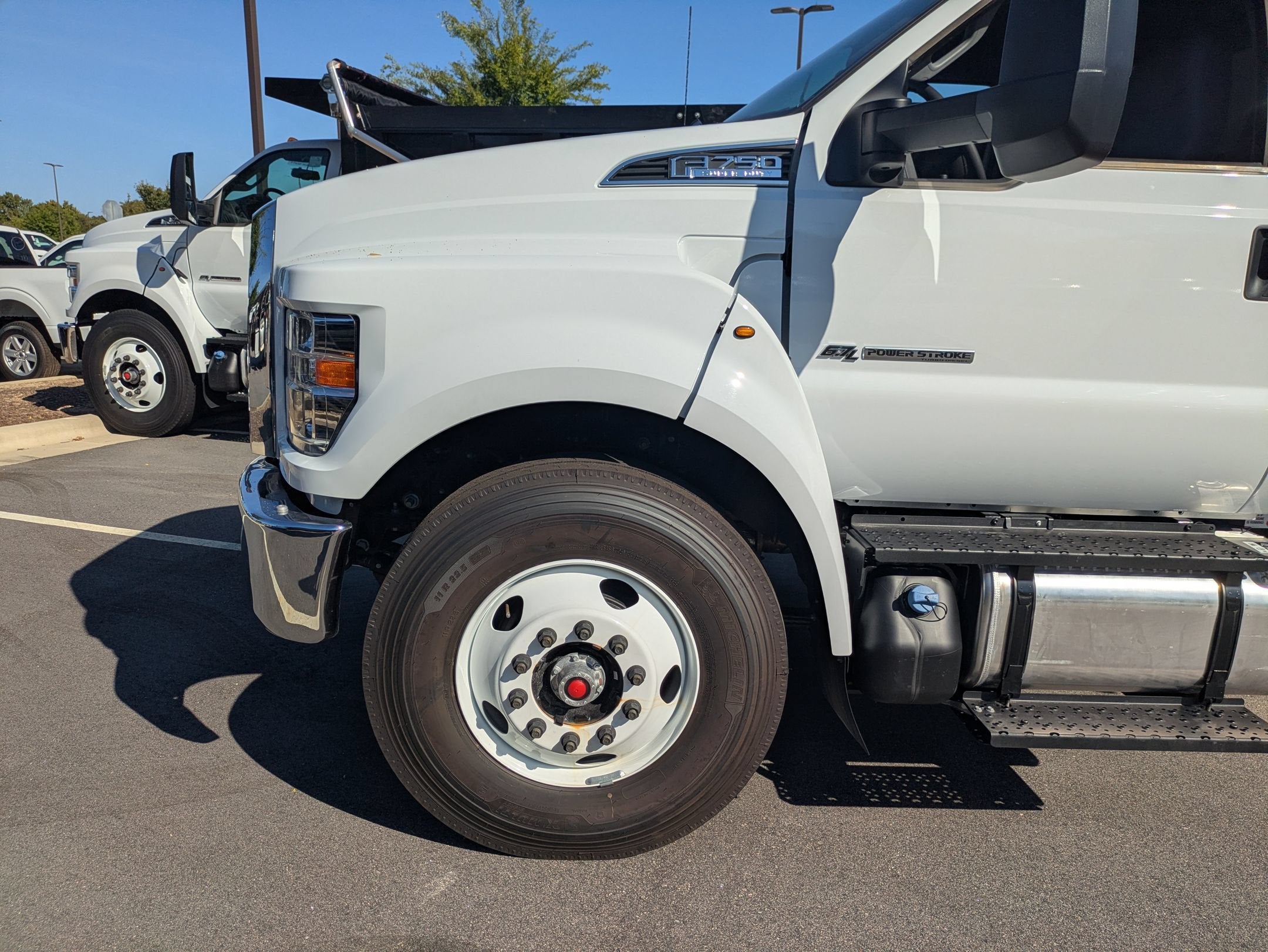 2027 Ford F-750SD Base