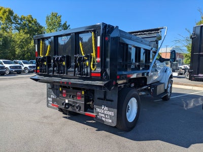 2027 Ford F-750SD Base