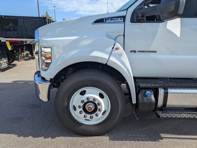 2027 Ford F-750SD Base