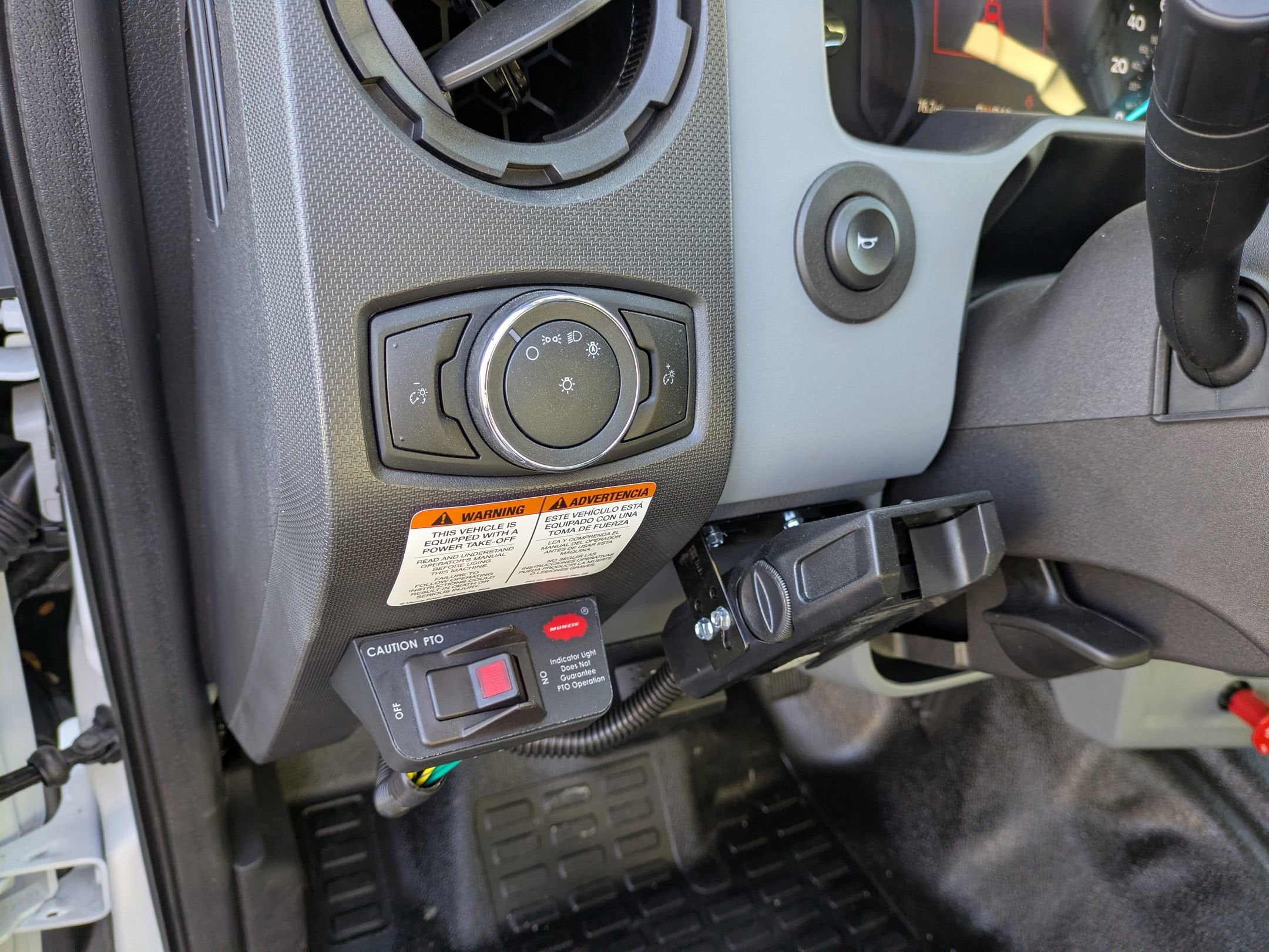 2026 Ford F-750SD Base