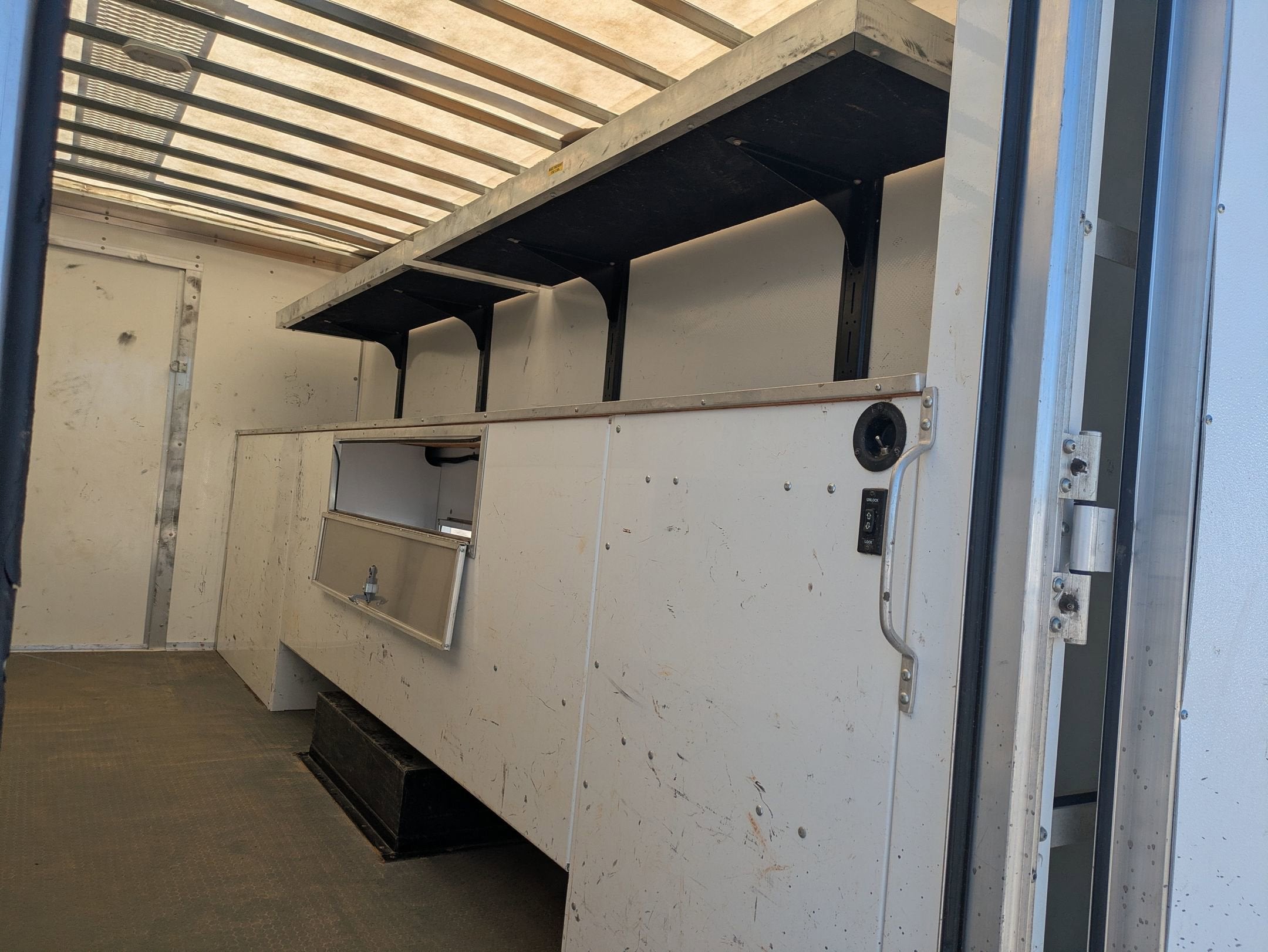 2024 Ford E-Series Cutaway Base