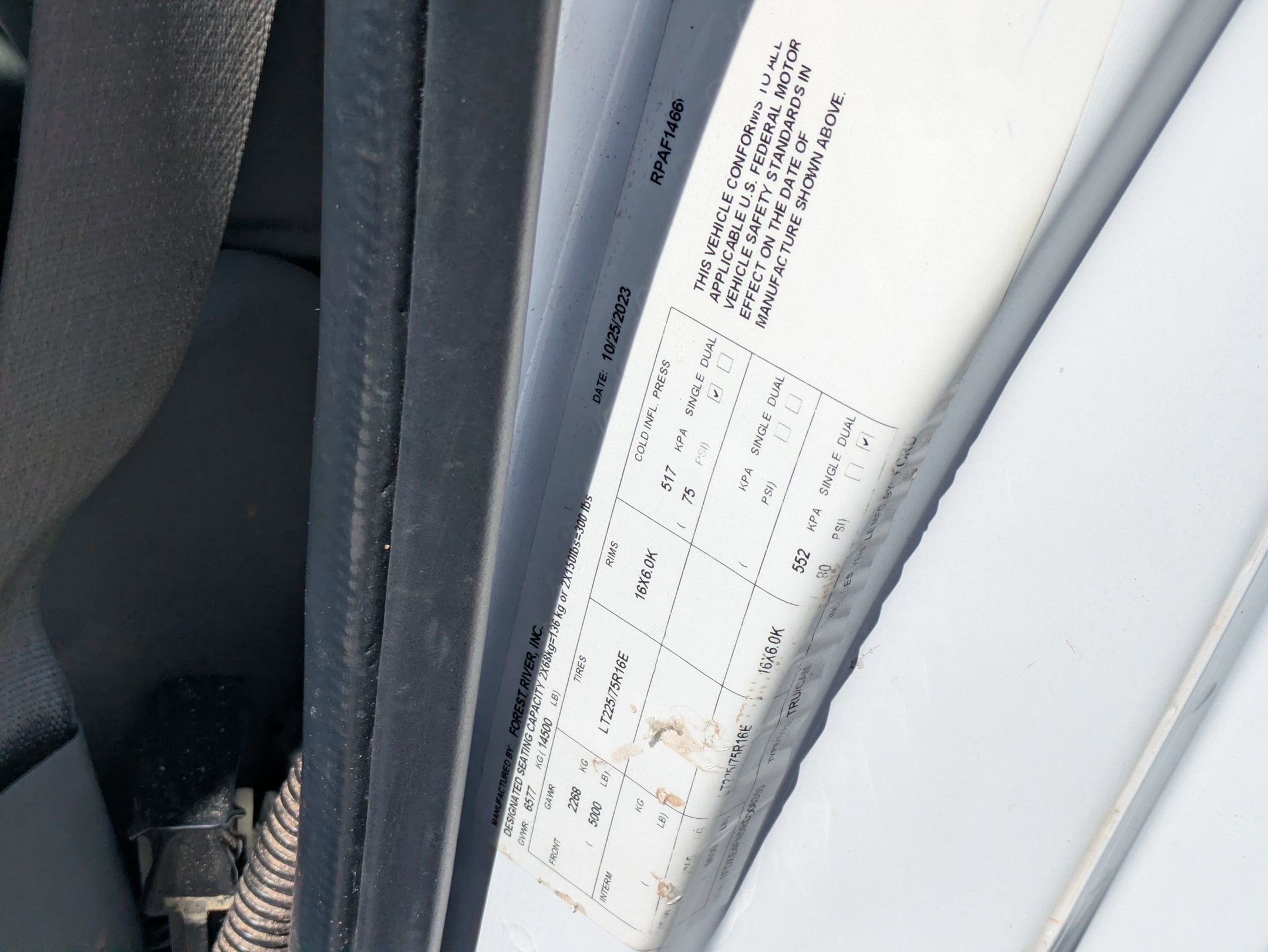 2024 Ford E-Series Cutaway Base