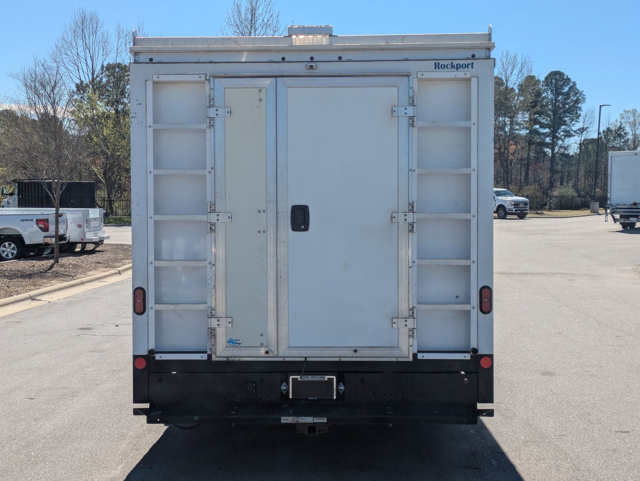 2024 Ford E-Series Cutaway Base