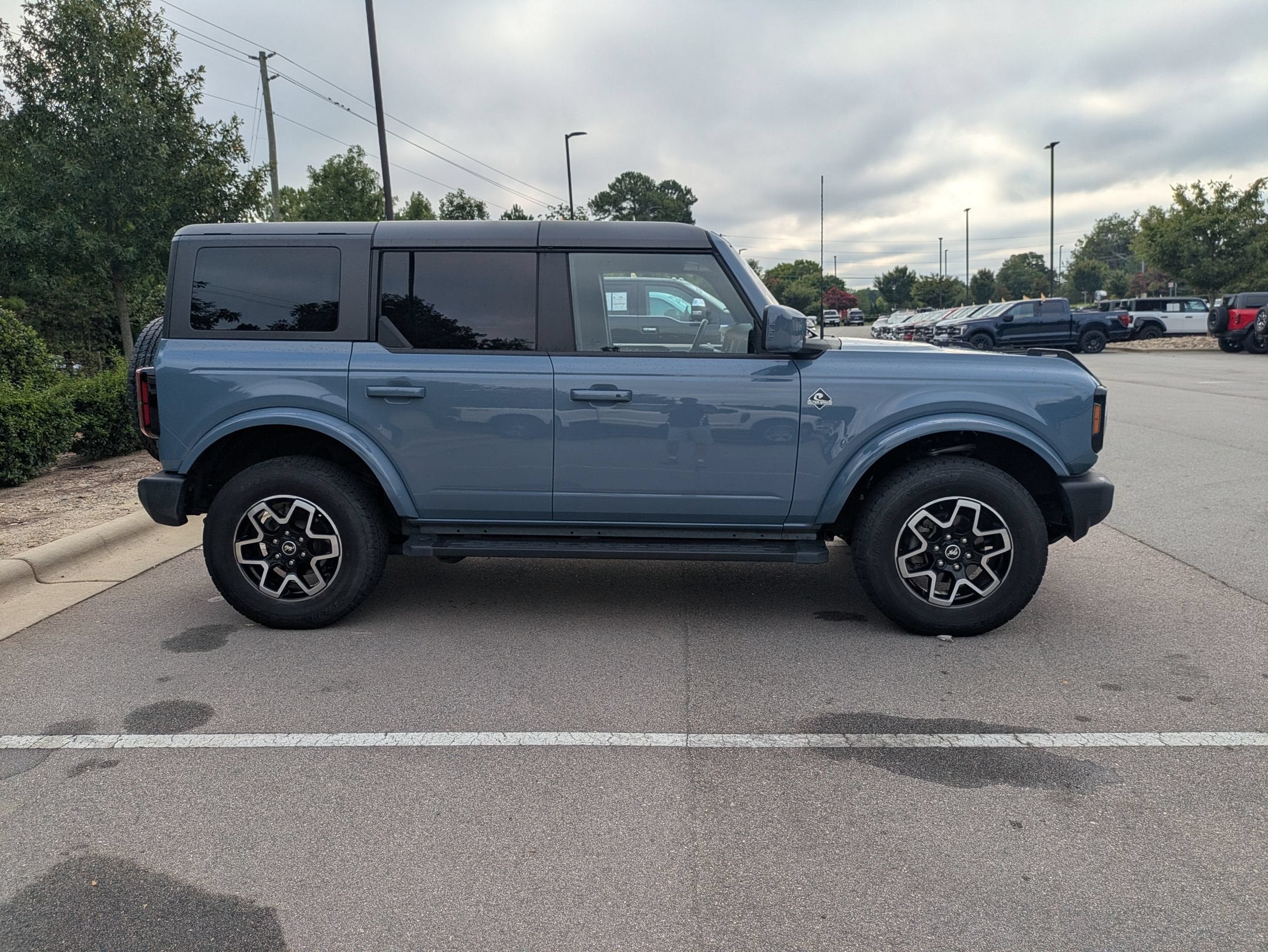 2024 Ford Bronco Outer Banks