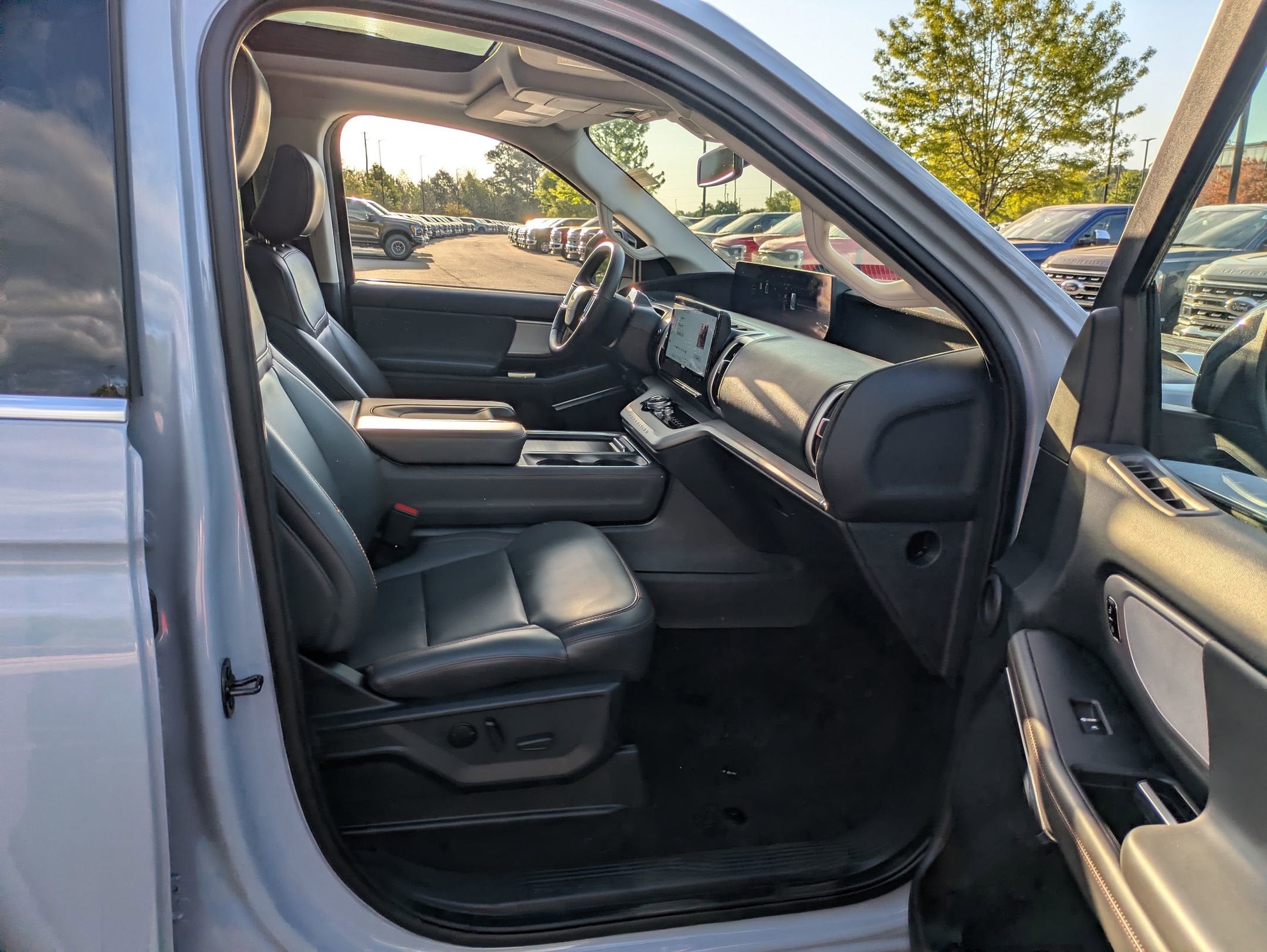 2025 Ford Expedition Max Active