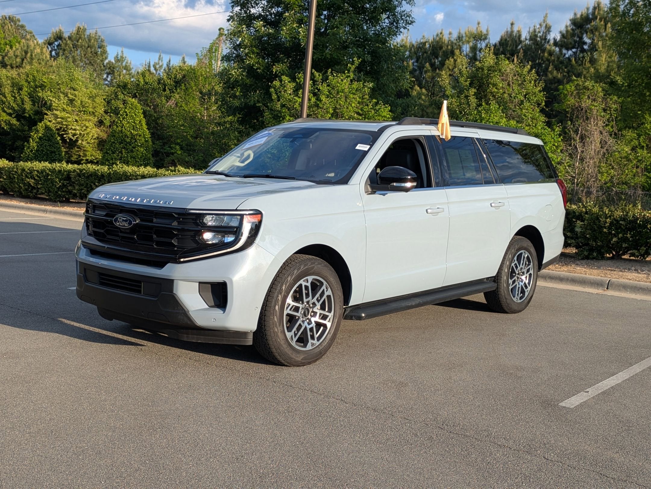 2025 Ford Expedition Max Active