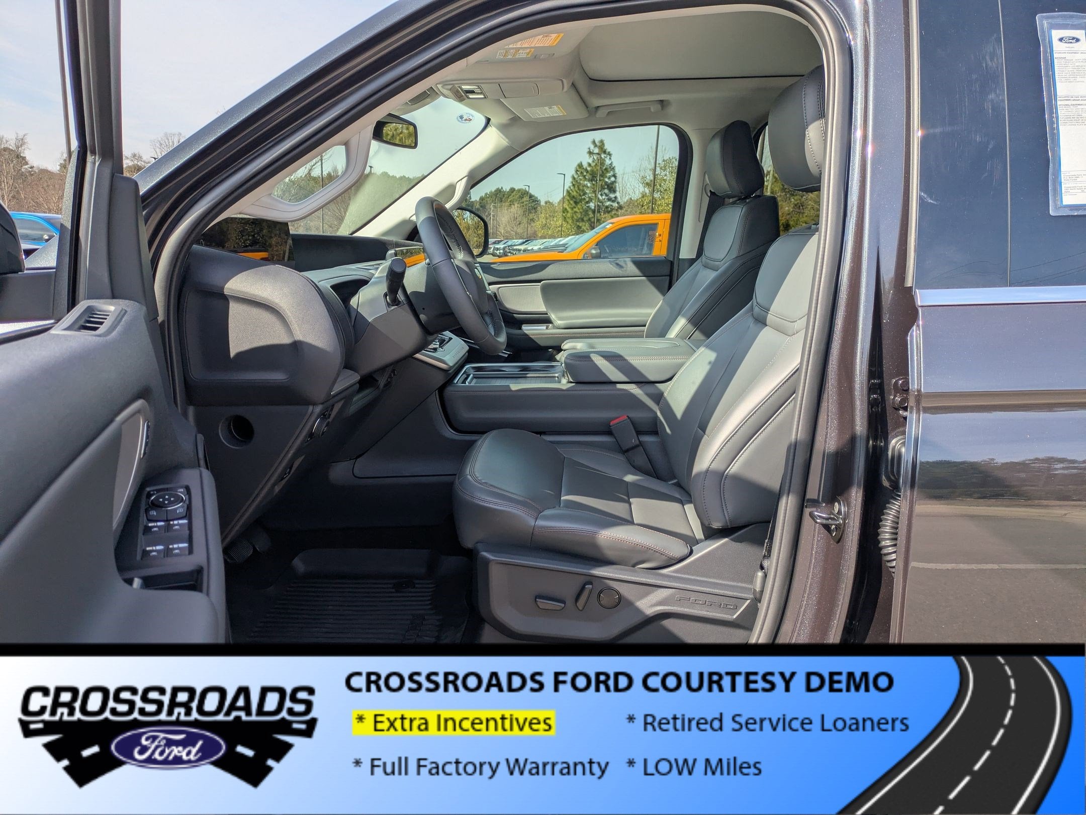 2025 Ford Expedition Max Active - Crossroads Courtesy Demo