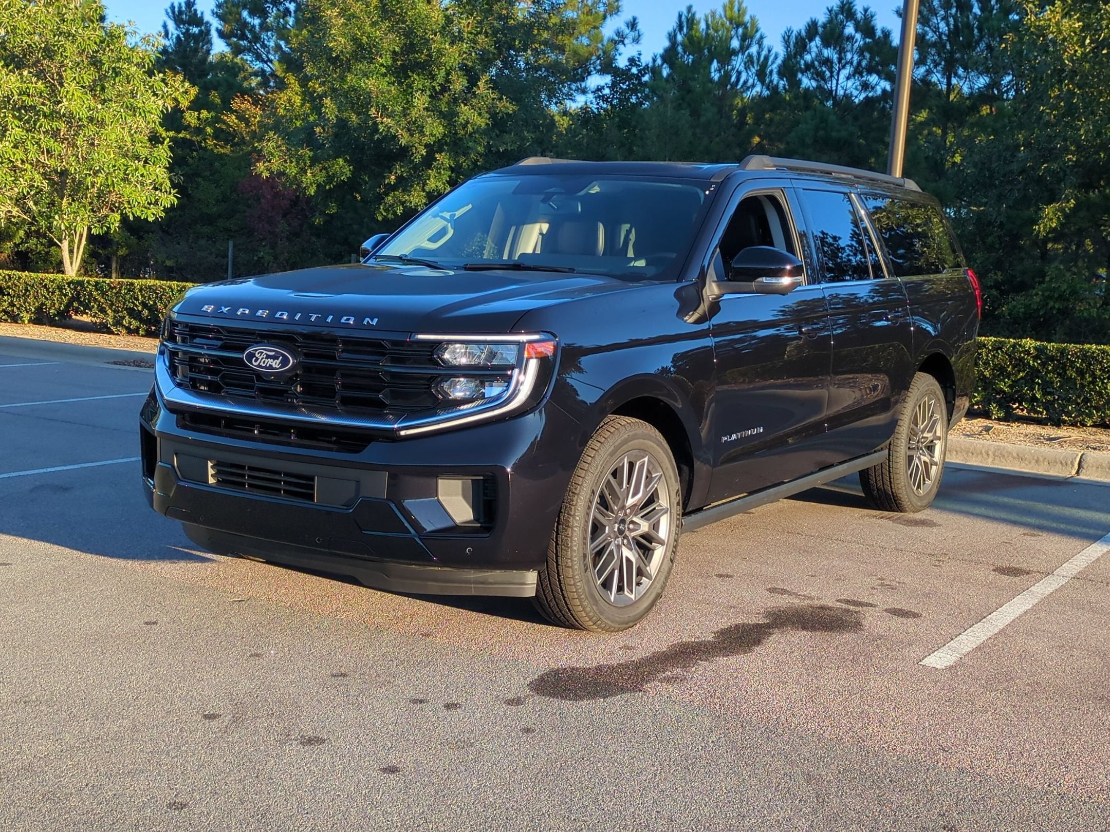 2027 Ford Expedition Max Platinum - Crossroads Courtesy Demo