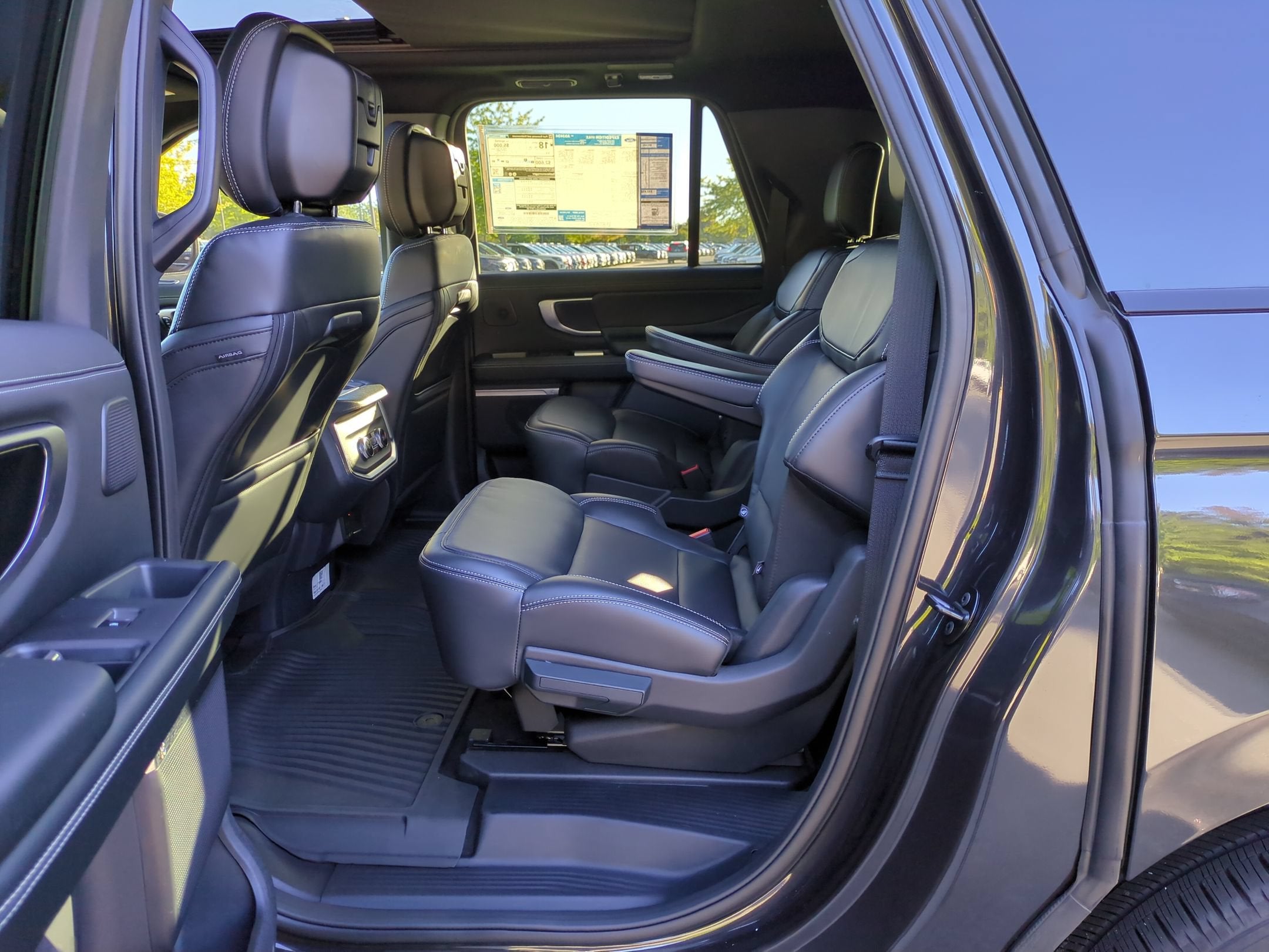 2027 Ford Expedition Max Platinum - Crossroads Courtesy Demo