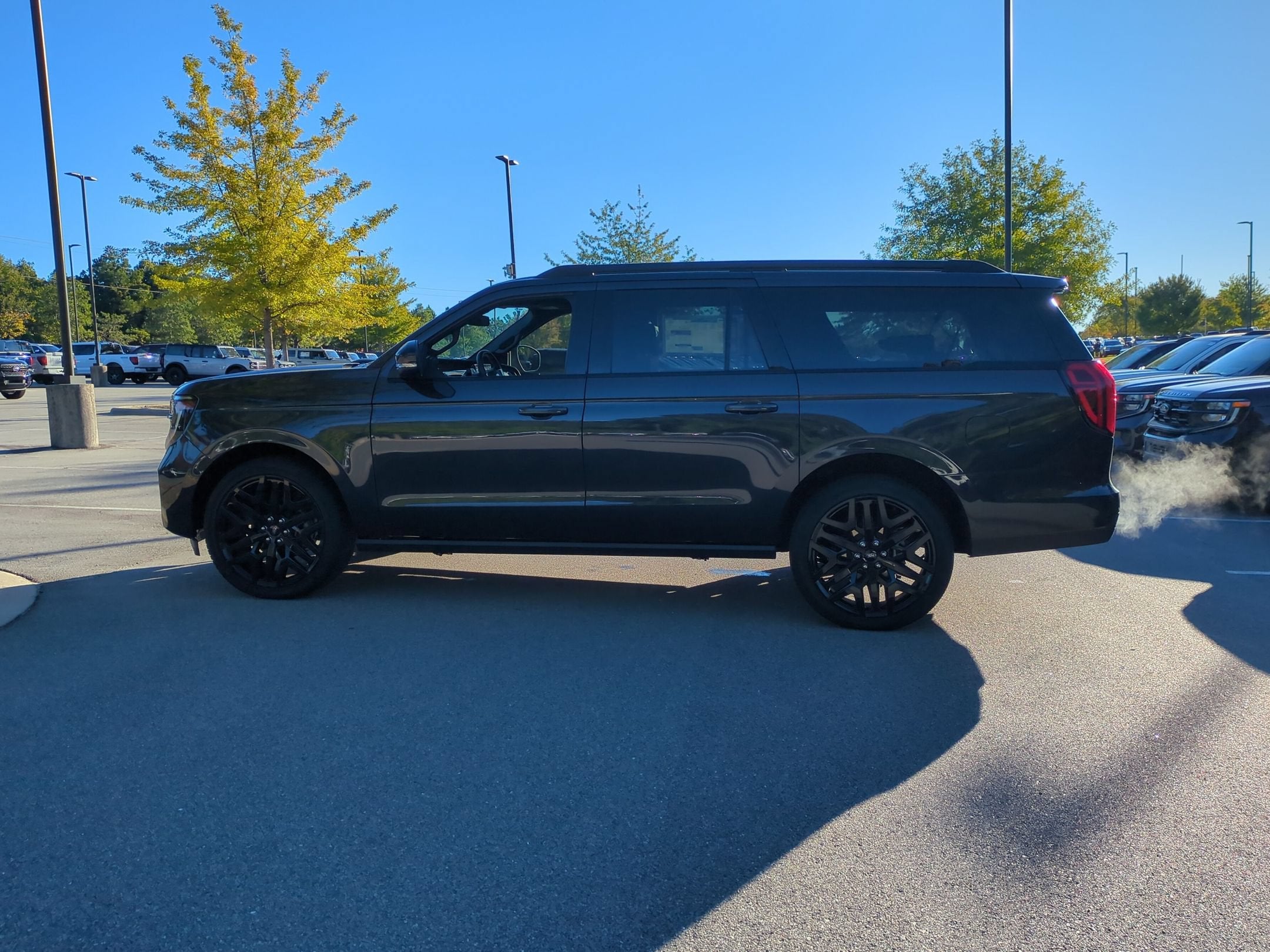 2027 Ford Expedition Max Platinum - Crossroads Courtesy Demo