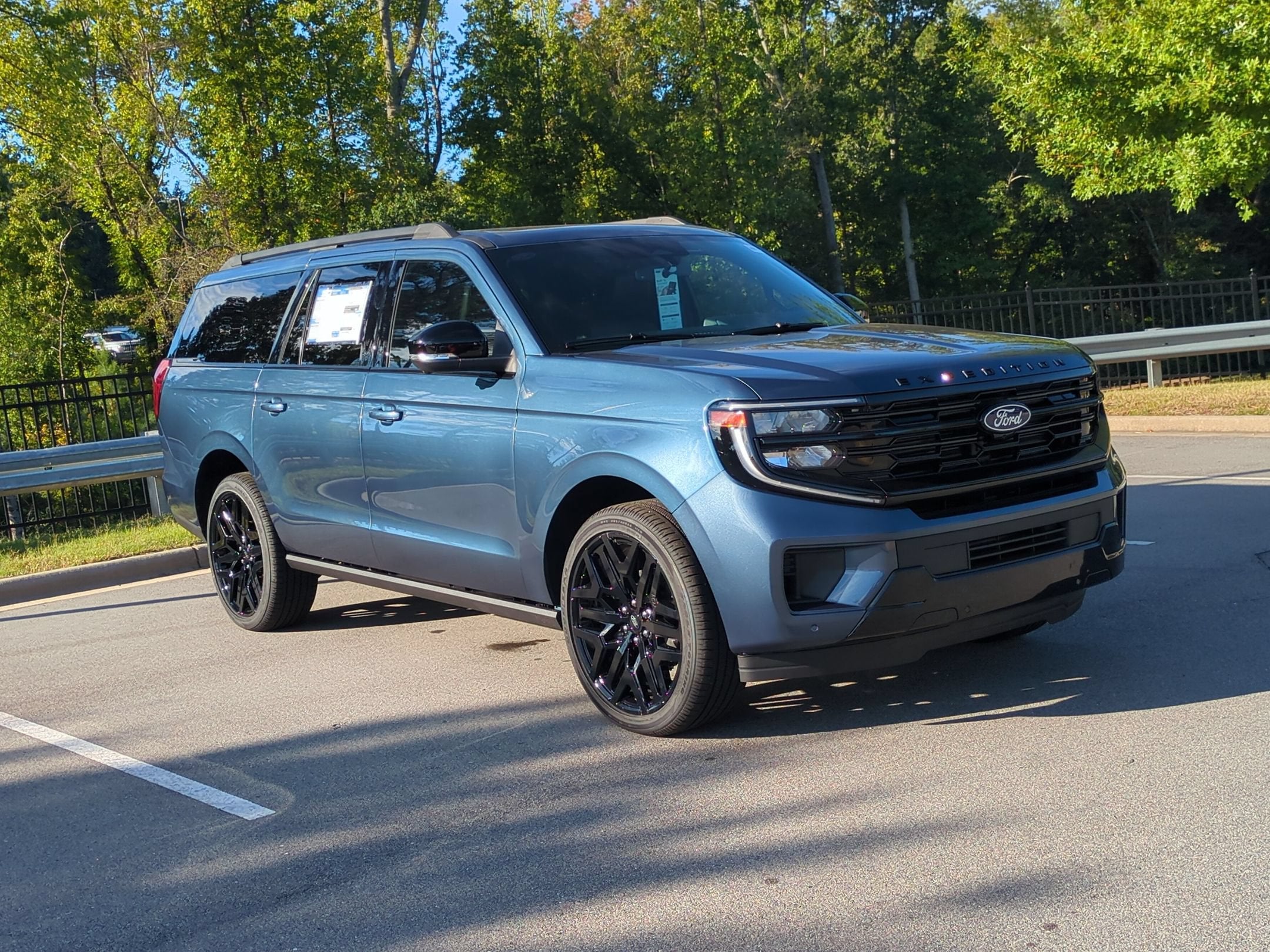 2027 Ford Expedition Max Platinum
