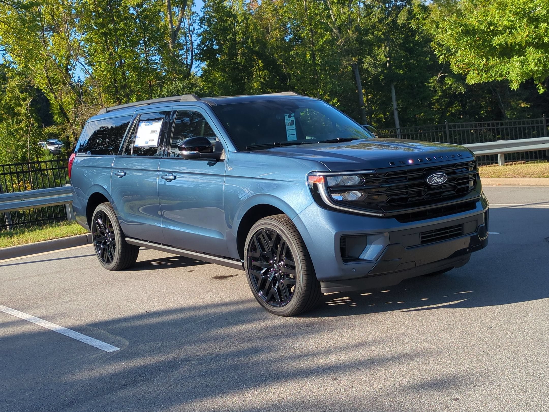 2027 Ford Expedition Max Platinum