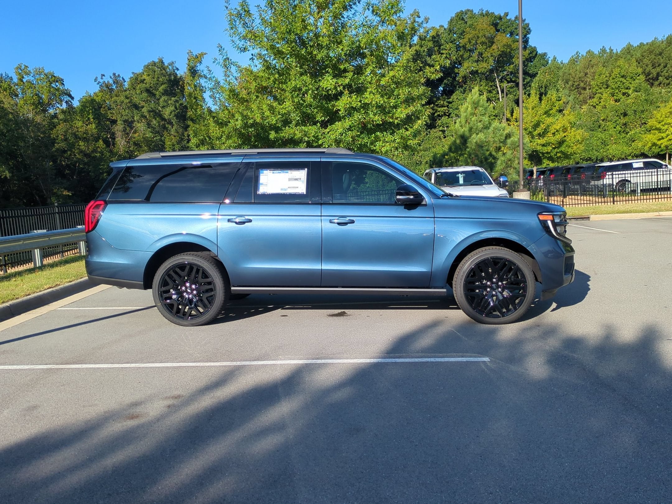 2027 Ford Expedition Max Platinum