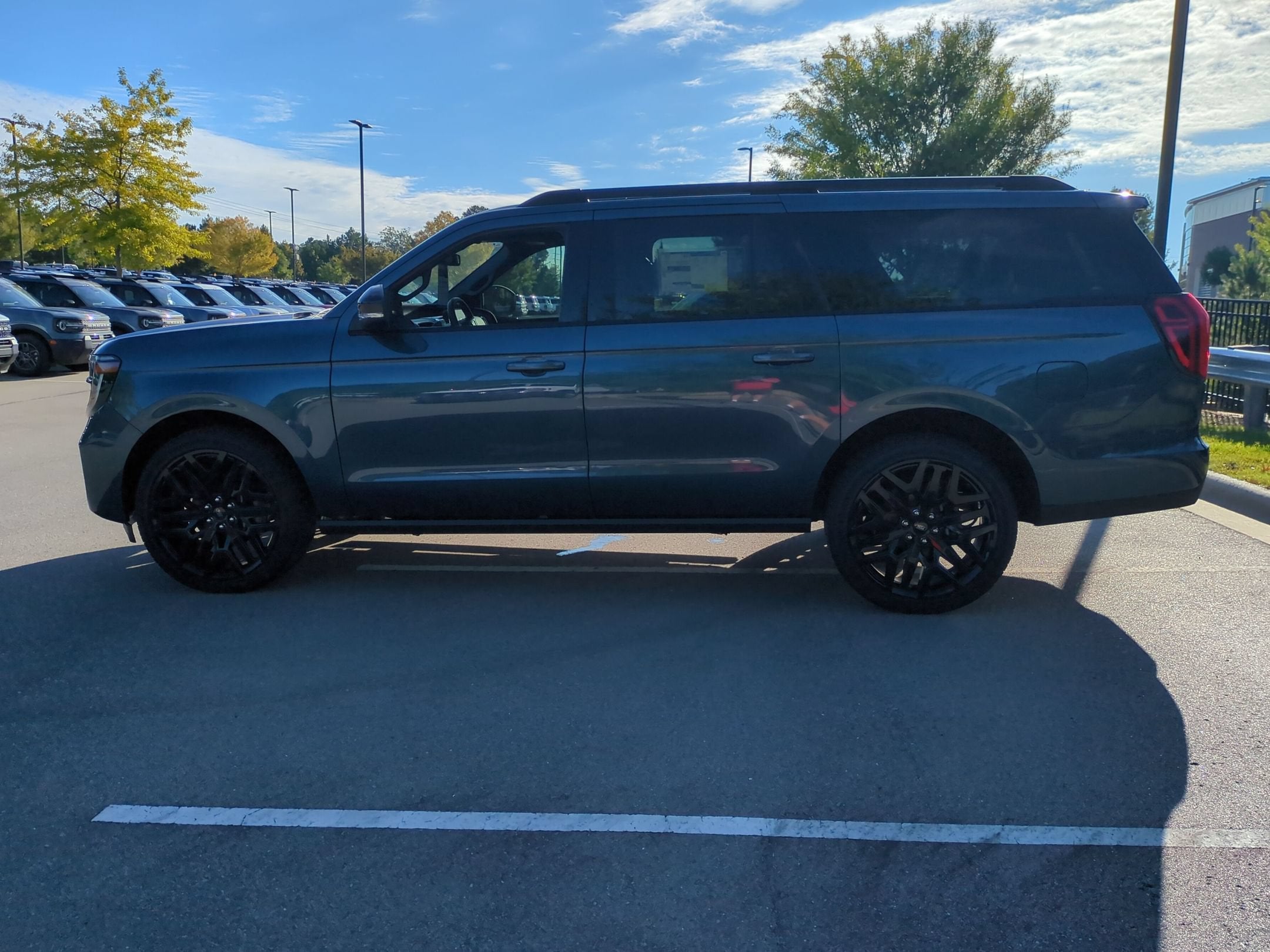 2027 Ford Expedition Max Platinum