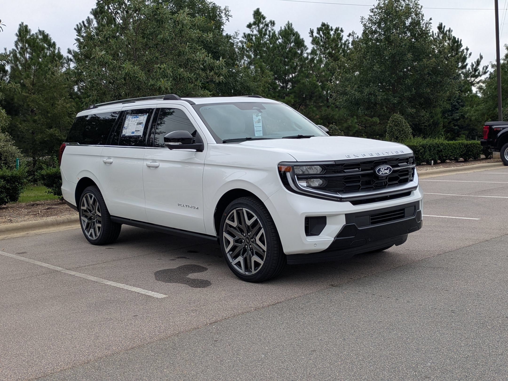 2027 Ford Expedition Max Platinum