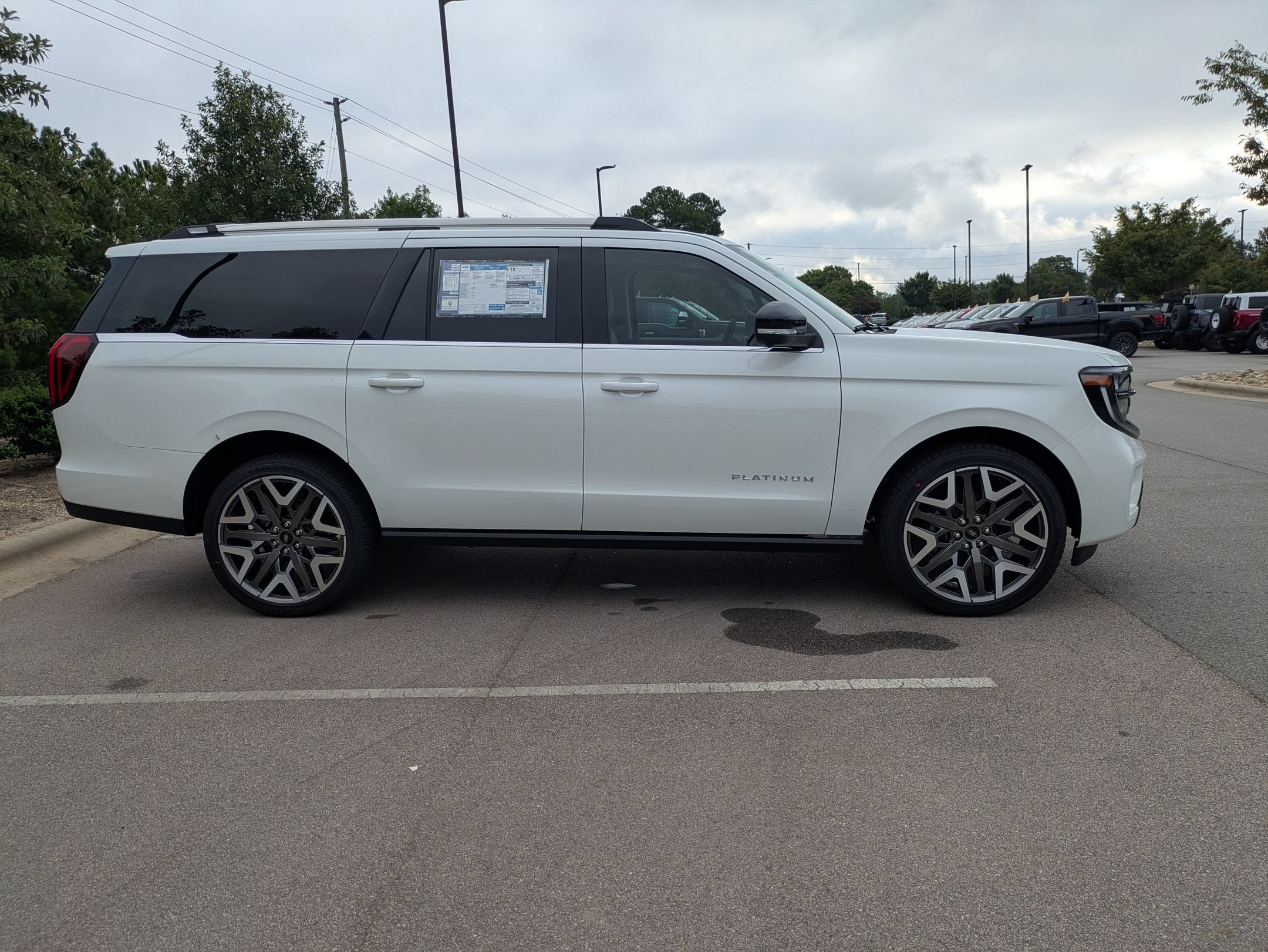 2027 Ford Expedition Max Platinum