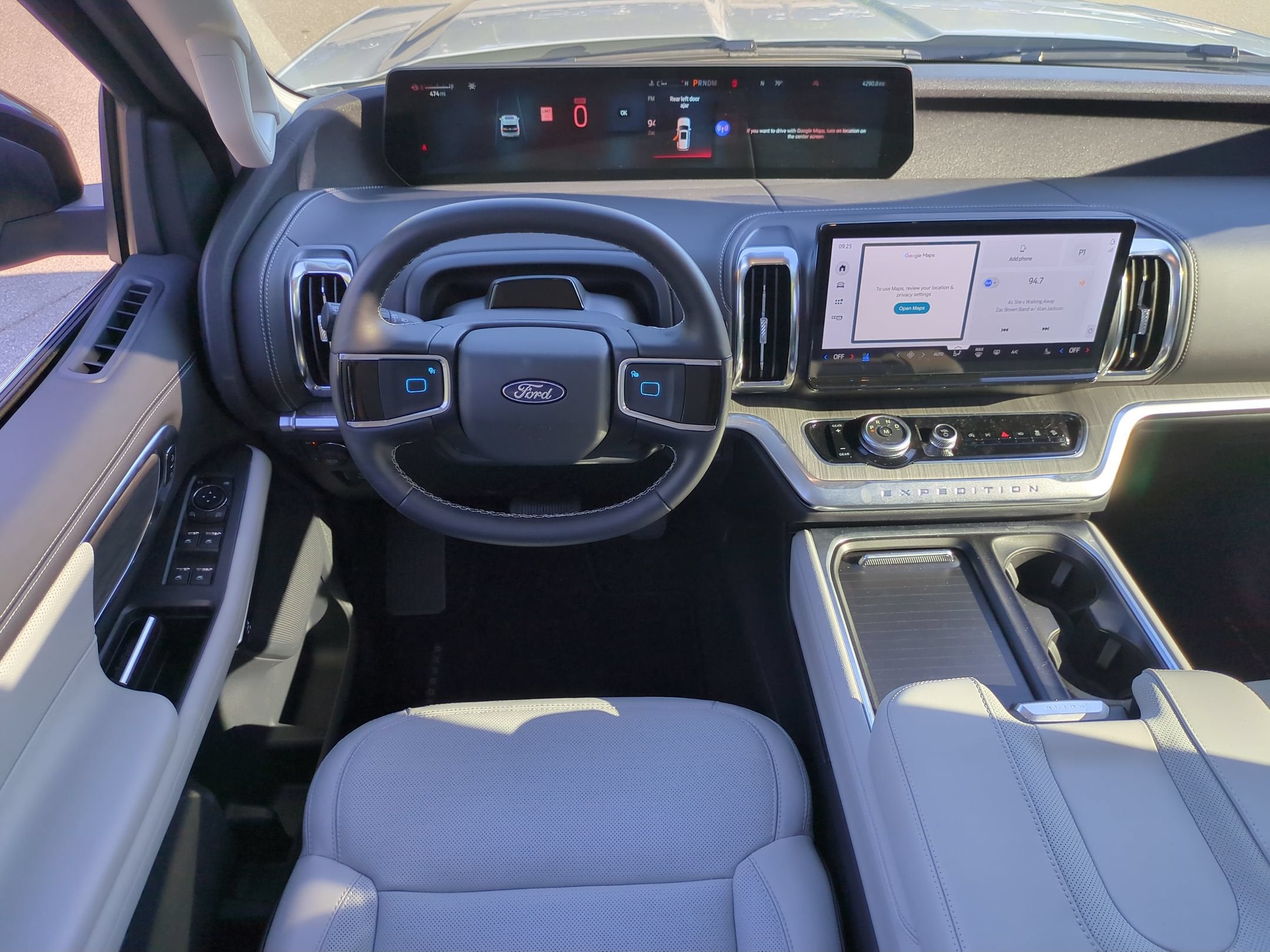 2026 Ford Expedition Max Platinum - Crossroads Courtesy Demo