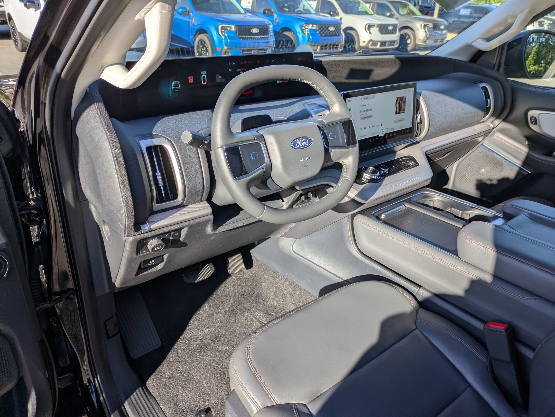 2025 Ford Expedition Active
