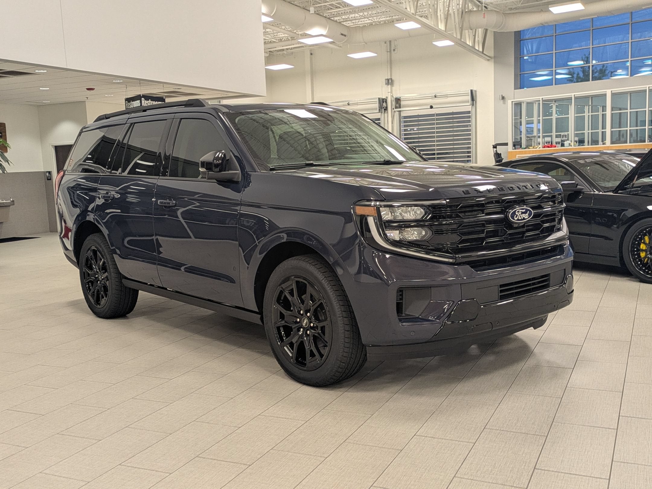 2027 Ford Expedition Platinum