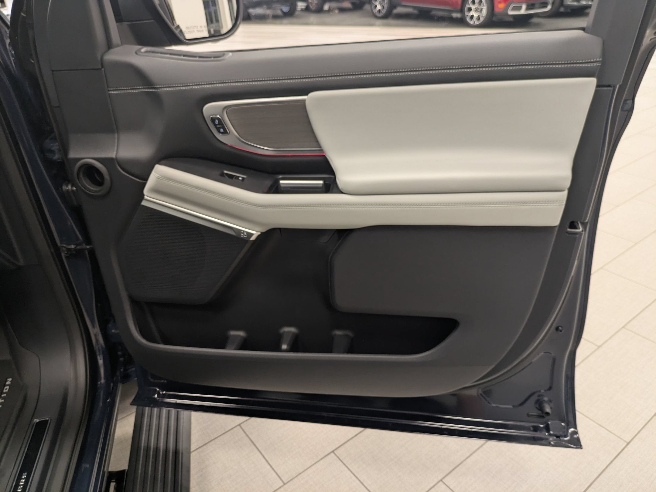 2027 Ford Expedition Platinum