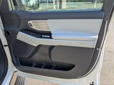 2027 Ford Expedition Platinum