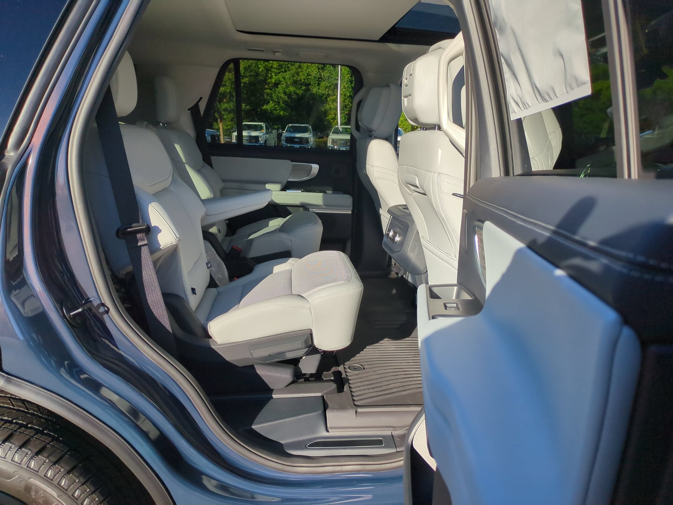 2027 Ford Expedition Platinum