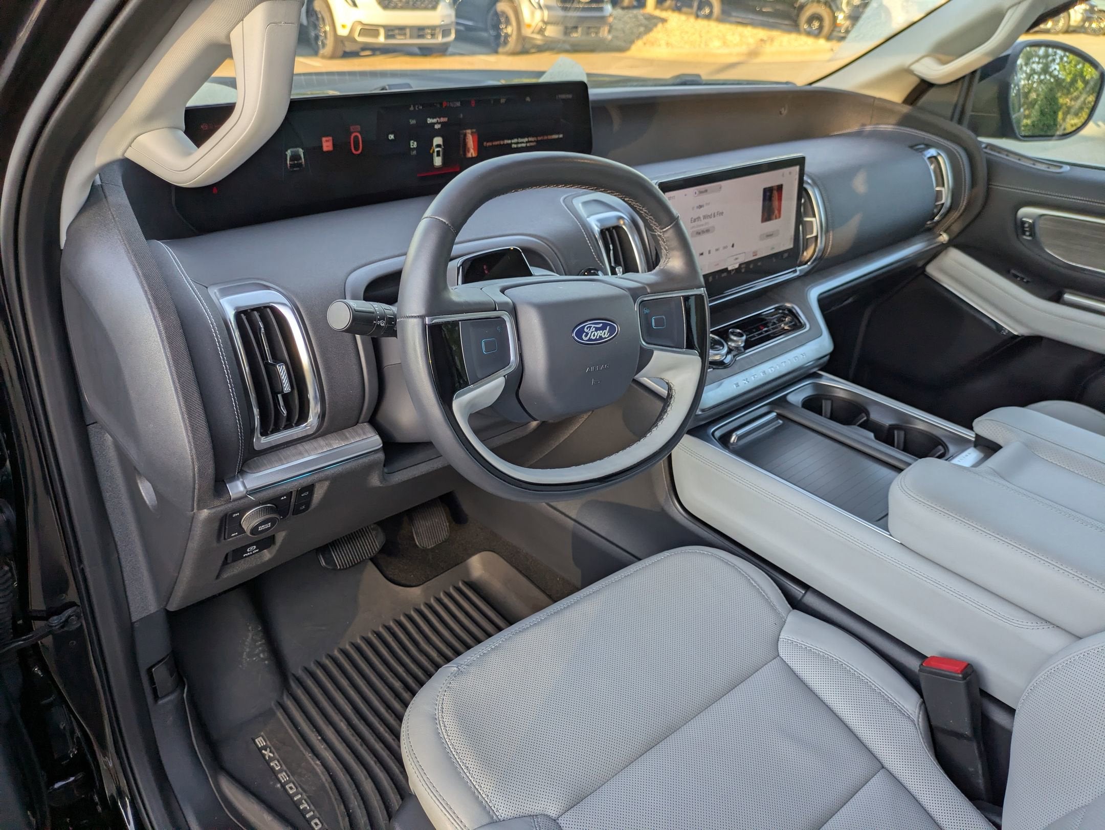 2025 Ford Expedition Platinum