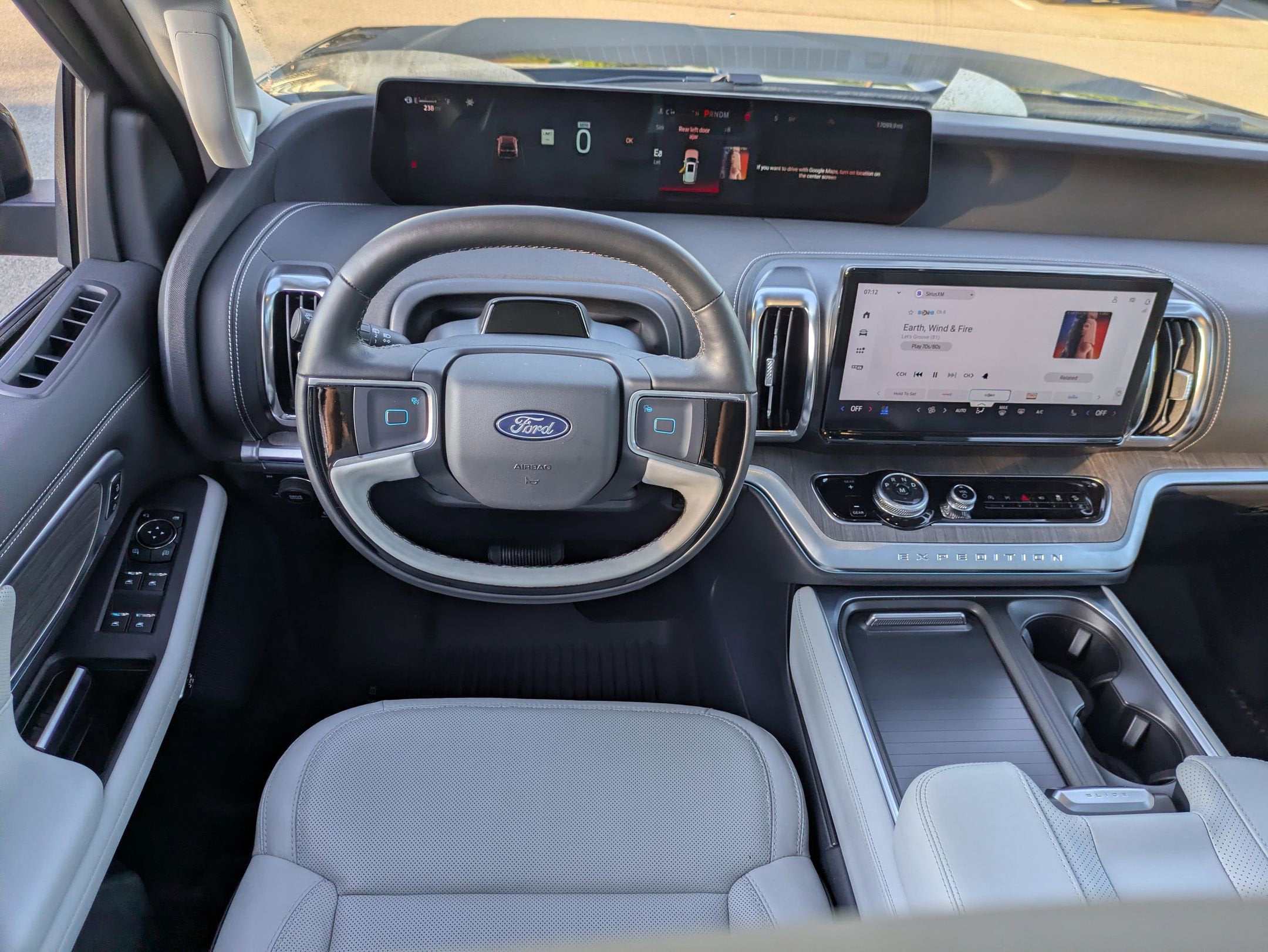 2025 Ford Expedition Platinum