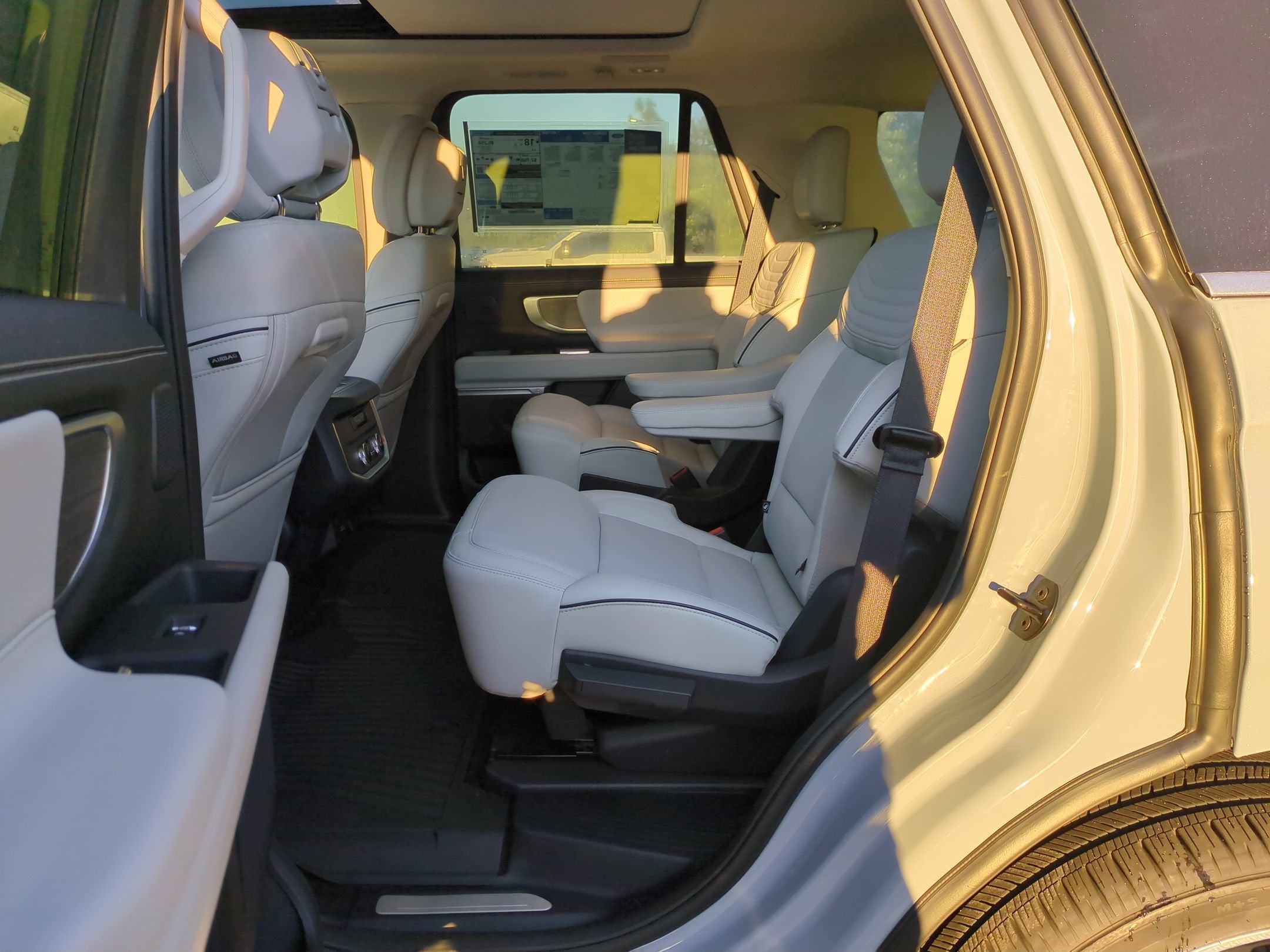 2026 Ford Expedition Platinum - Crossroads Courtesy Demo